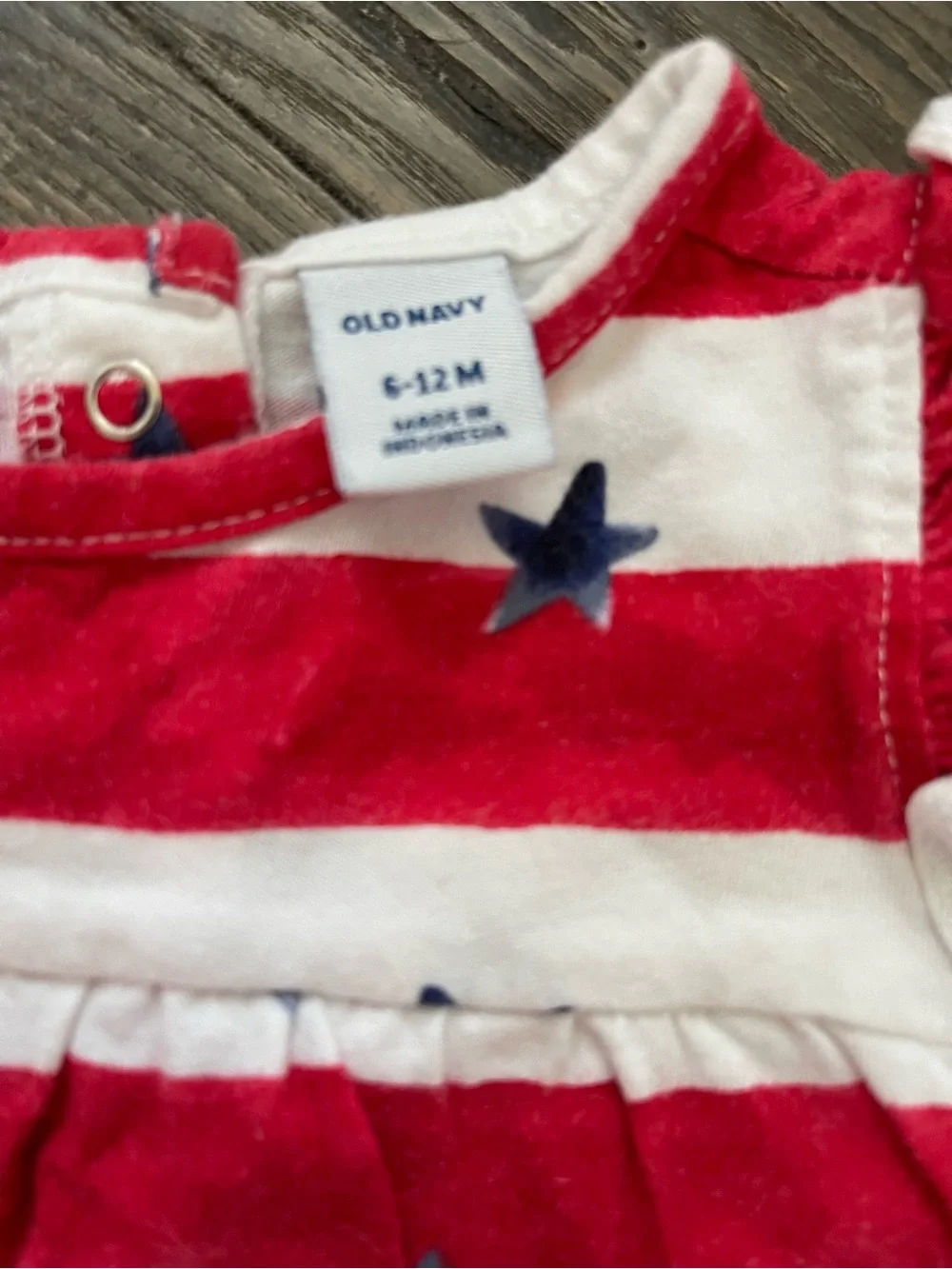 Old Navy Red and White Stars & Stripes Patroitic Romper Size 6-12M